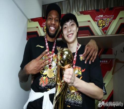 武磊转会费,降至,万欧元,爱游戏体育娱乐官网玩家首选,爱游戏体育娱乐官网,爱游戏体育娱乐官网游戏平台